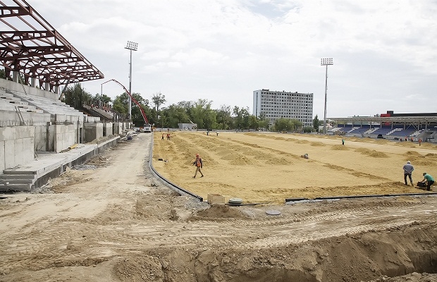 В Таганроге 10 сентября начнётся засев газона футбольного поля стадиона "Торпедо" 
